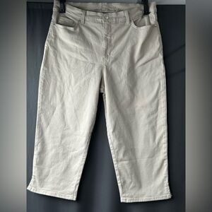 Women’s Gloria Vanderbilt Jeans Size 16 Amanda Cropped High Waist Stretch Denim